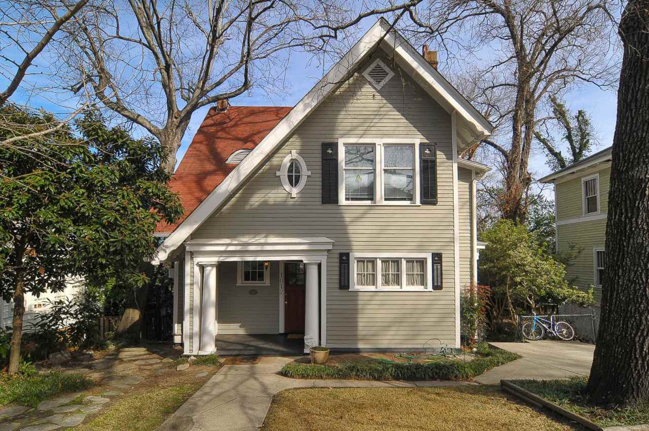 3BR / 2.5BA Home – Walk to University Campus  Five Points!