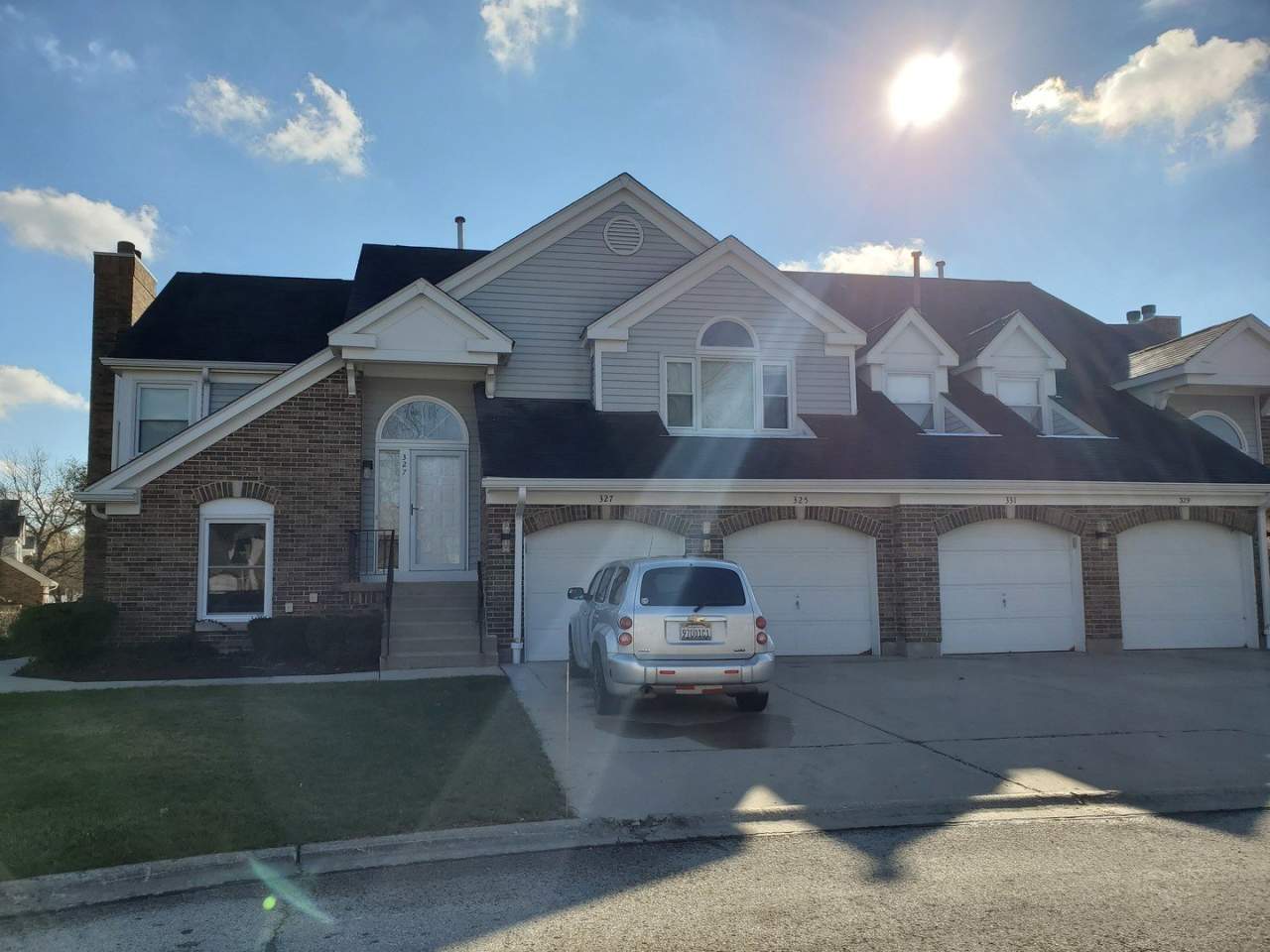 325 Satinwood Court S