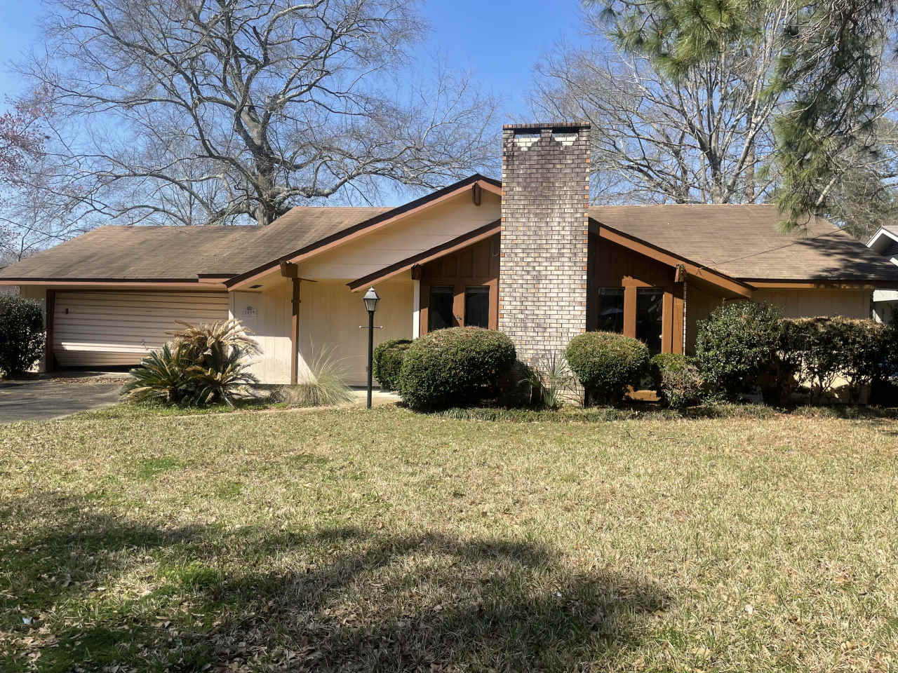 3039 Mesa Dr