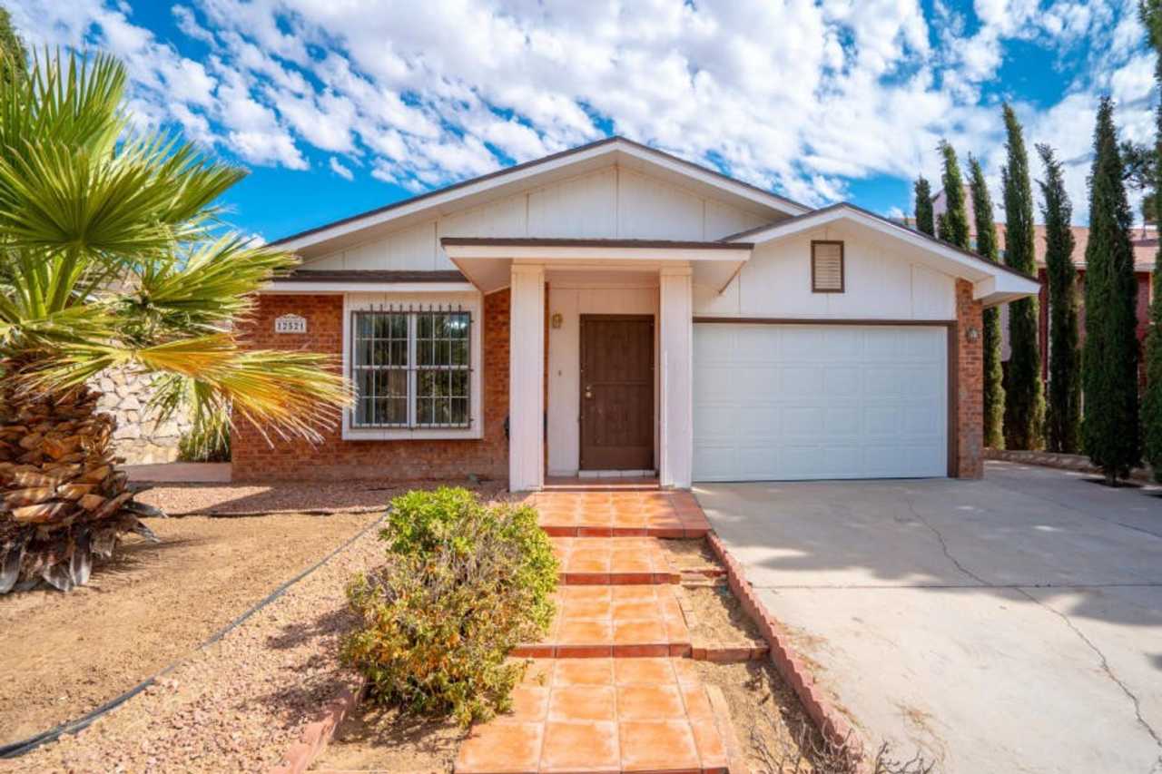Adorable 4 bedroom, 2 bath in East El Paso!