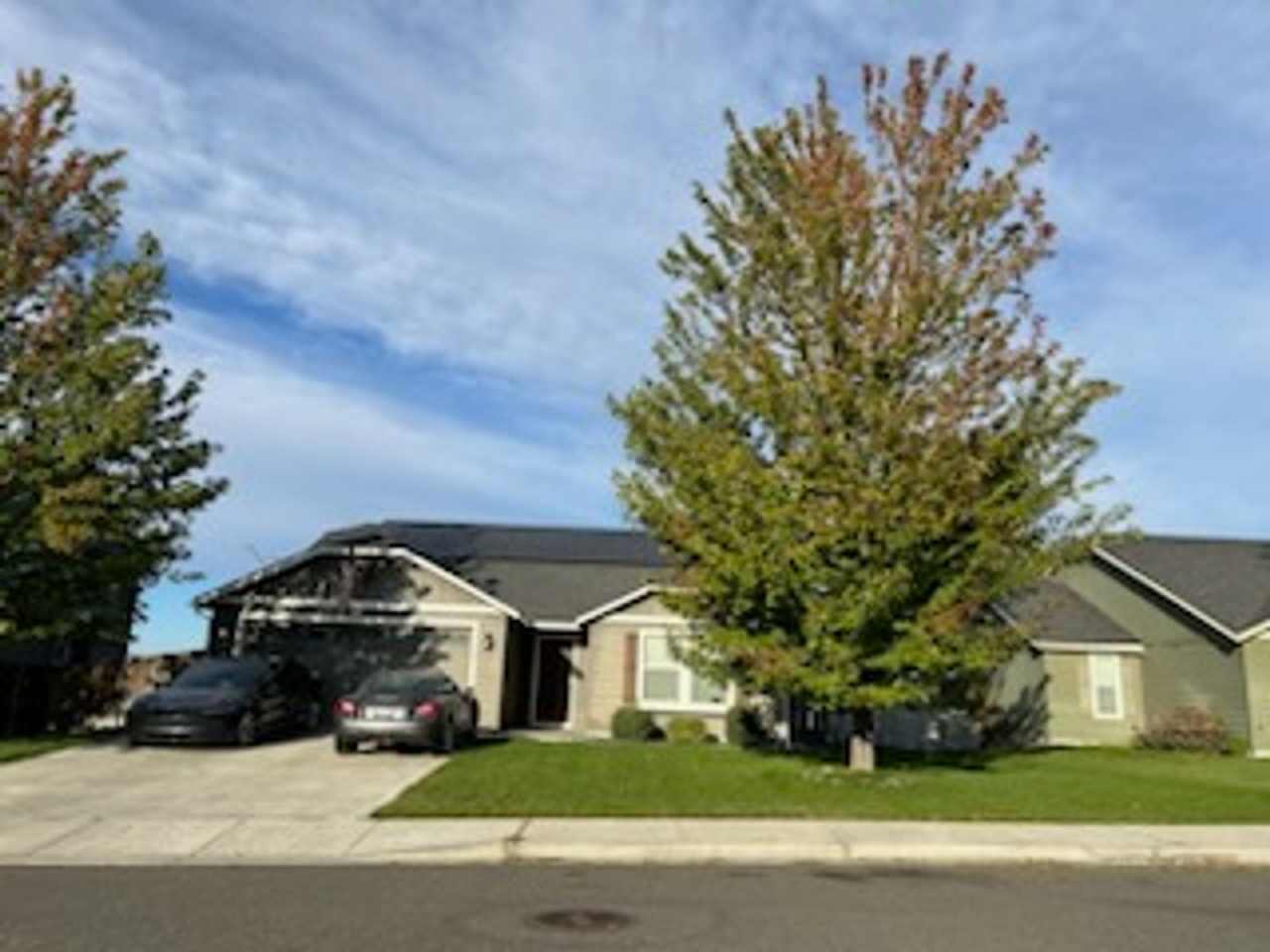 1800 Crab Apple Circle, West Richland