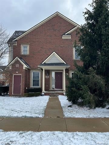 1302 W CRYSTAL Circle