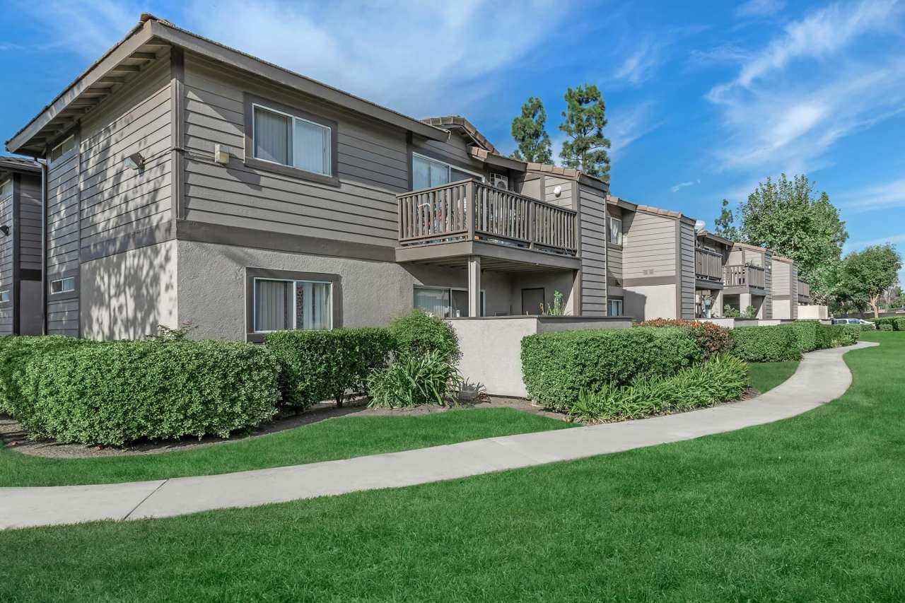 Pinecrest Apartment Homes