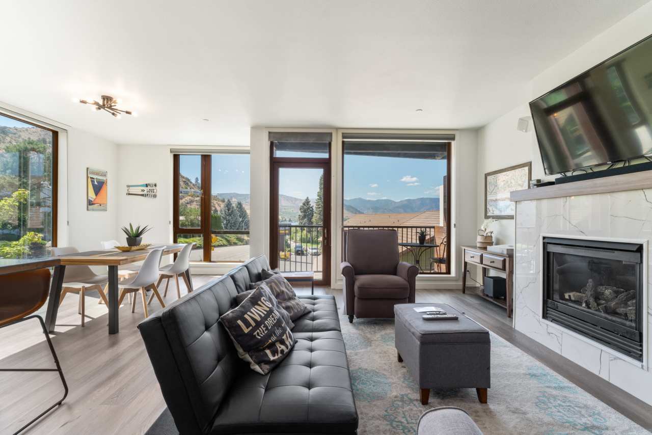 2220 W Woodin Ave Unit 201