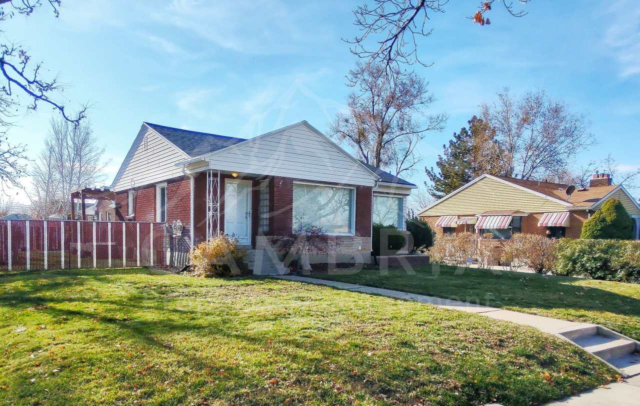 Beautiful 4 Bedroom Home in Sugarhouse