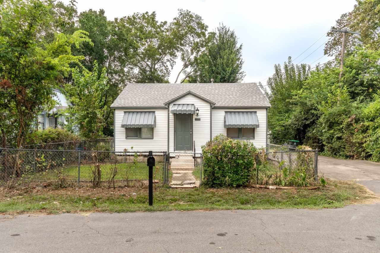 * Move-In Special - Half Off First Month's Rent * Fully Remodeled Home on a Cul-de-Sac - 2 Bed, 1 Bath (1061 sqft)