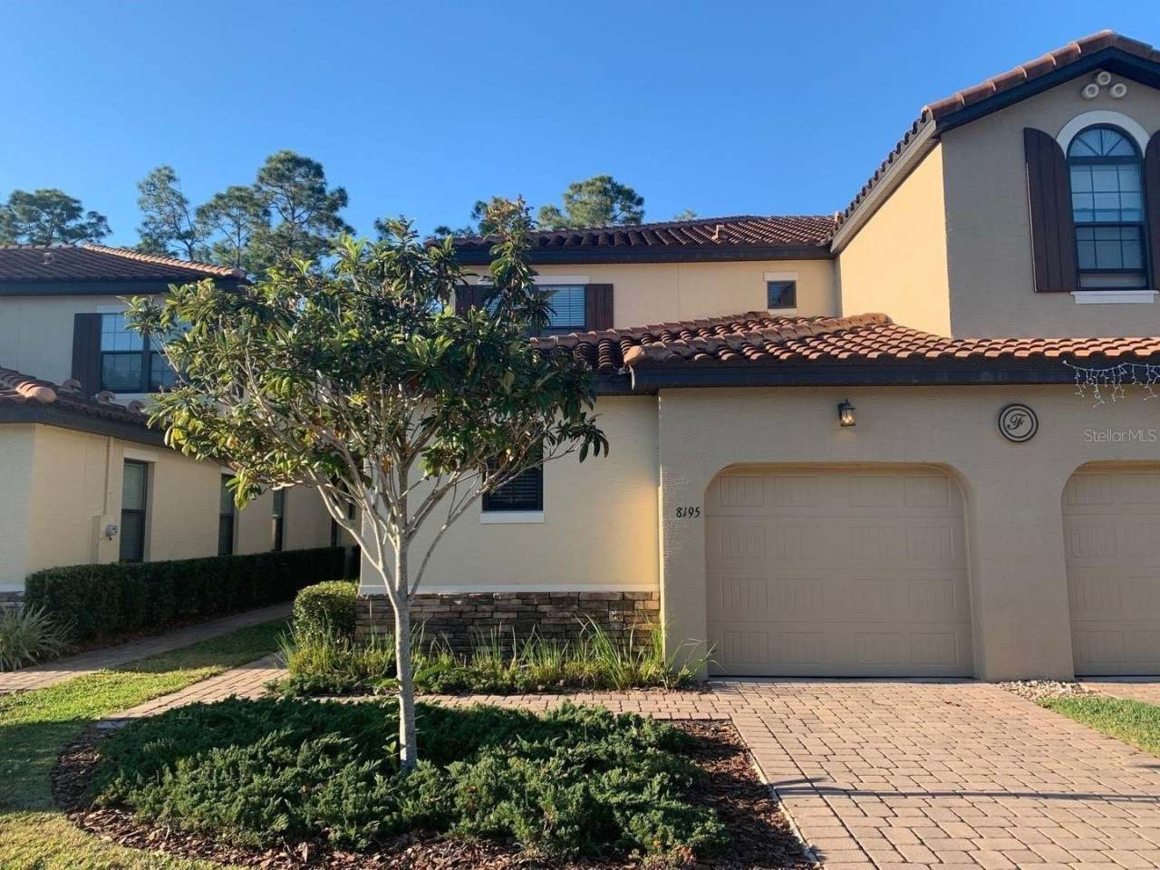 8195 ROSEVILLE BOULEVARD