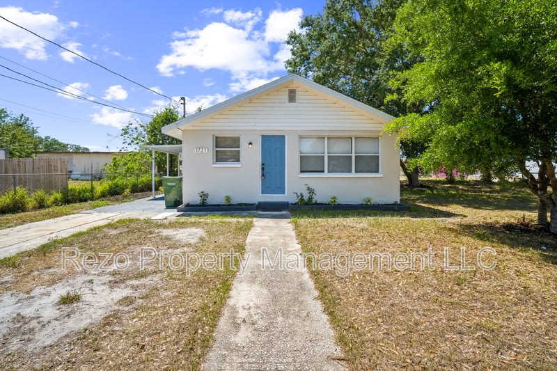 1721 Broxey Court Northeast