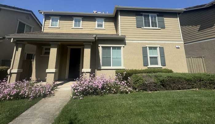 72 Crystalwood Circle