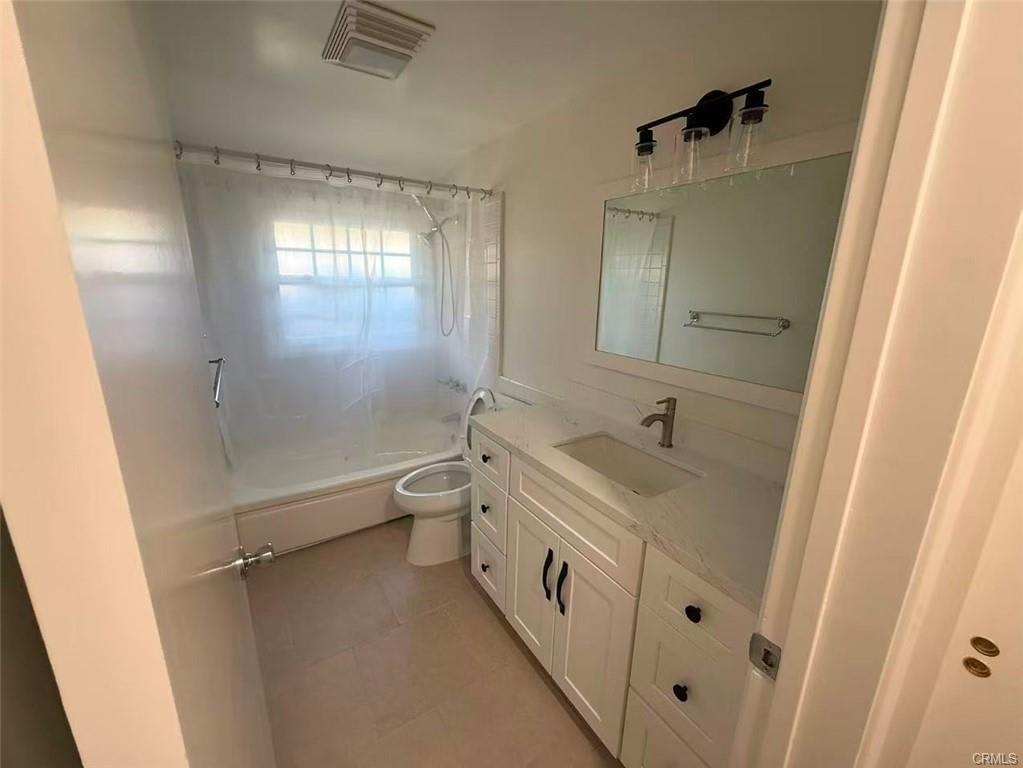 1207 Sycamore Avenue