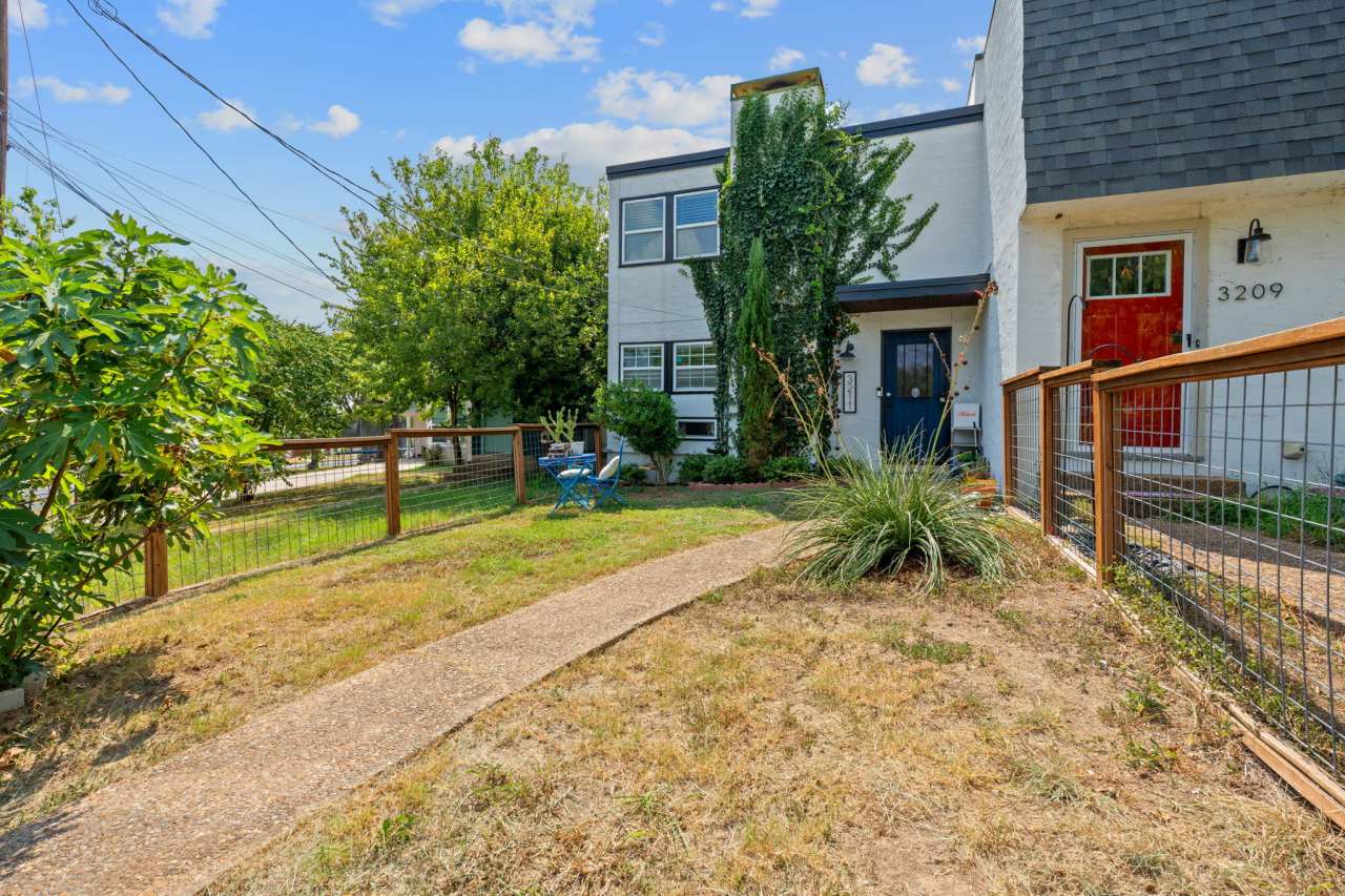 3211 Northeast Drive