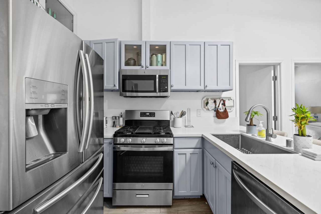 Serene yard tucked in the canyon!