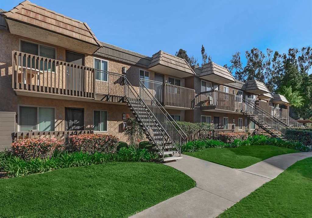 Bluffs at Carlsbad Apartments