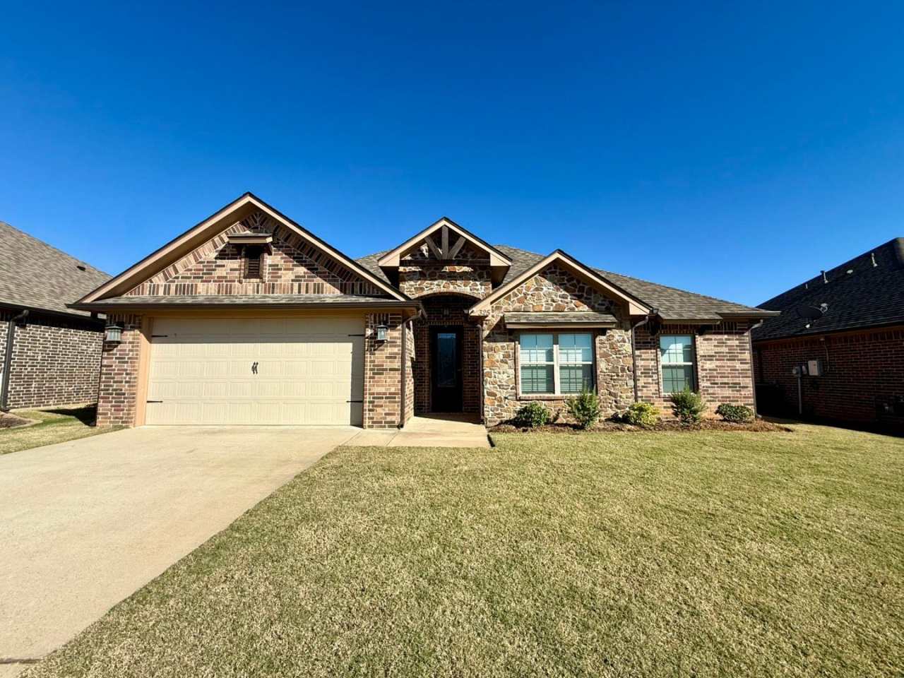 Beautiful 3-Bedroom, 2-Bath Home with Modern Upgrades