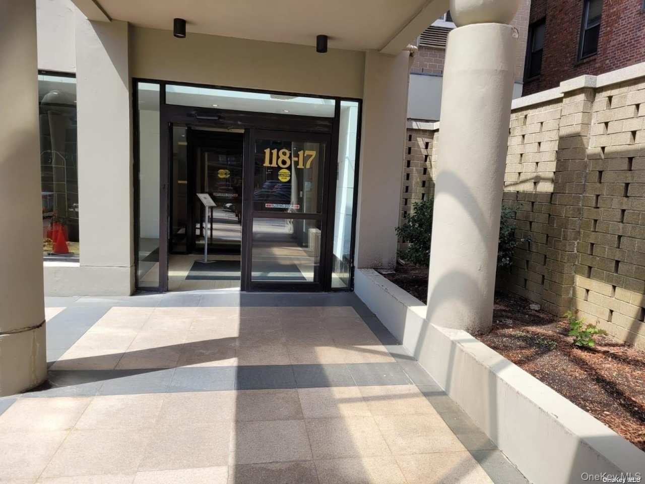 118-17 Union Turnpike unit: 14E