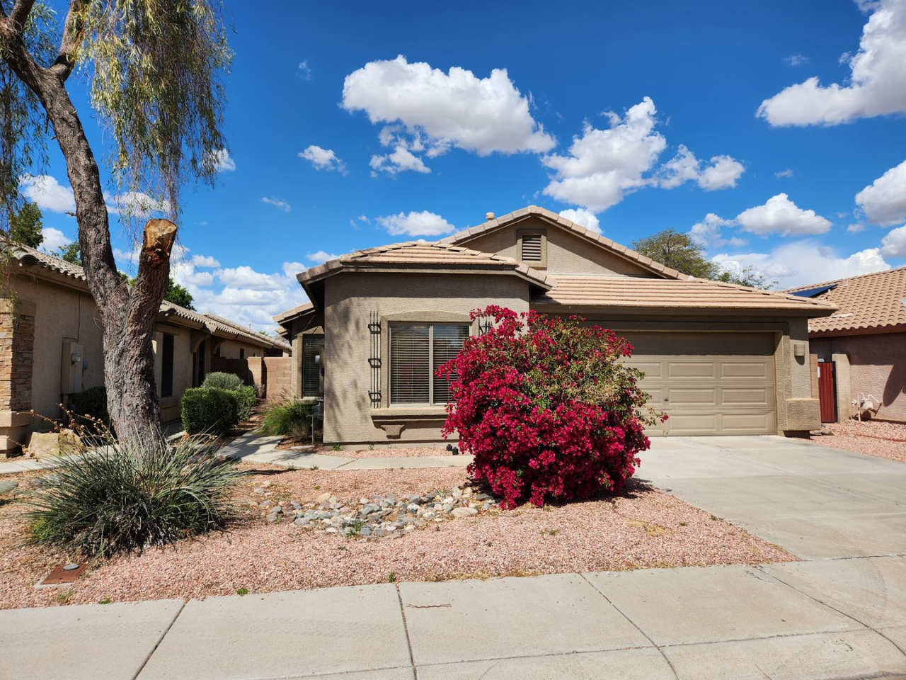 Beautiful 3 Bed/2 Bath with Pool!