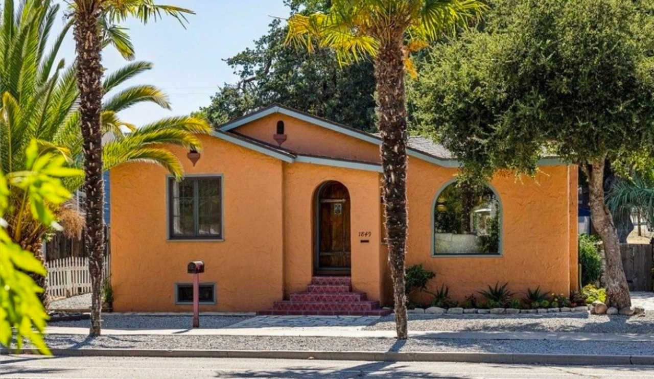 3 Bedroom 1.5 bath with large basement and carport.