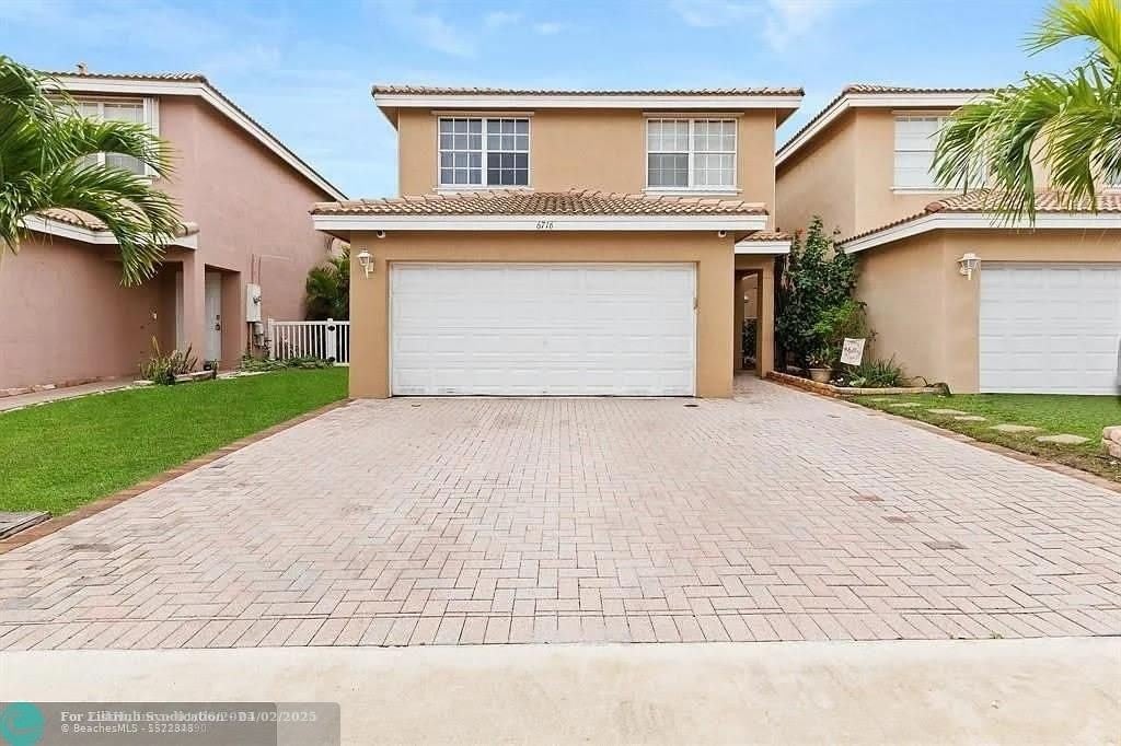 6716 NW 39th Ln