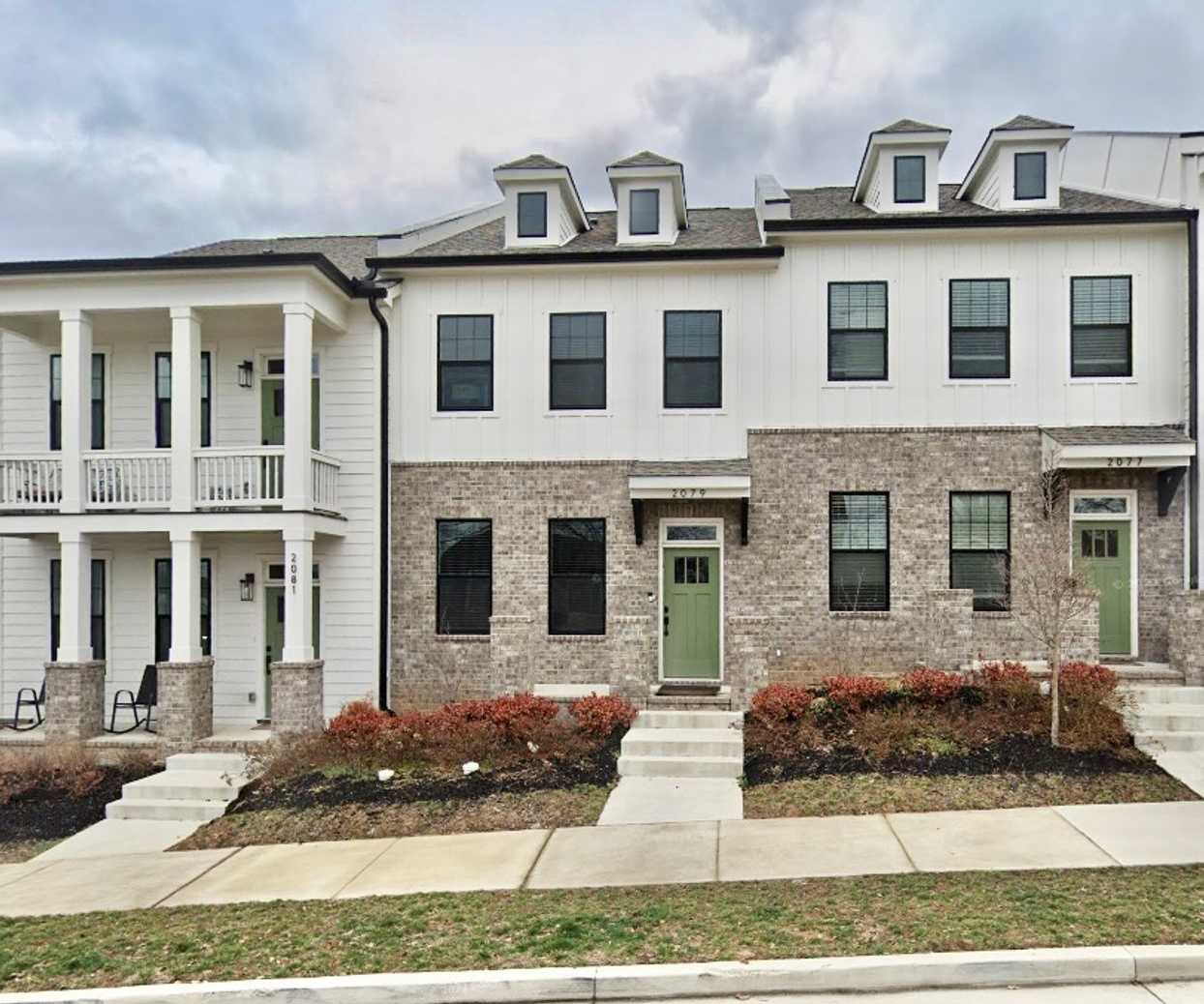 2 Bed, 2.5 Bath Townhome with 2 Reserved Parking Spots