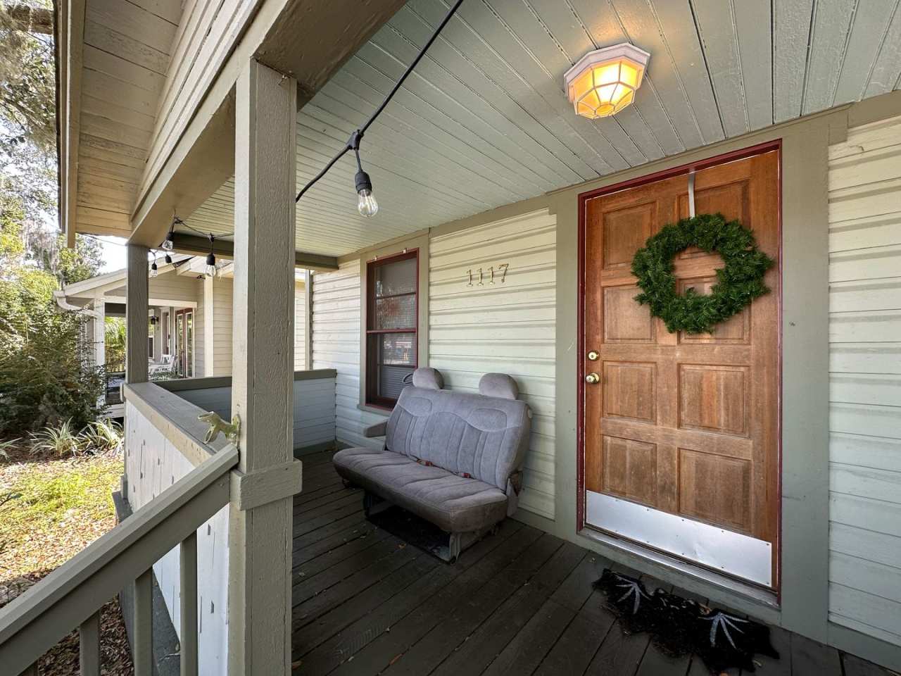 Lovely 2 Bedroom, 1 Bathroom Home in Fifth Avenue Neighborhood (w/ Study)