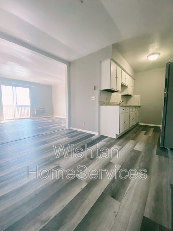 220 N Charleston Blvd