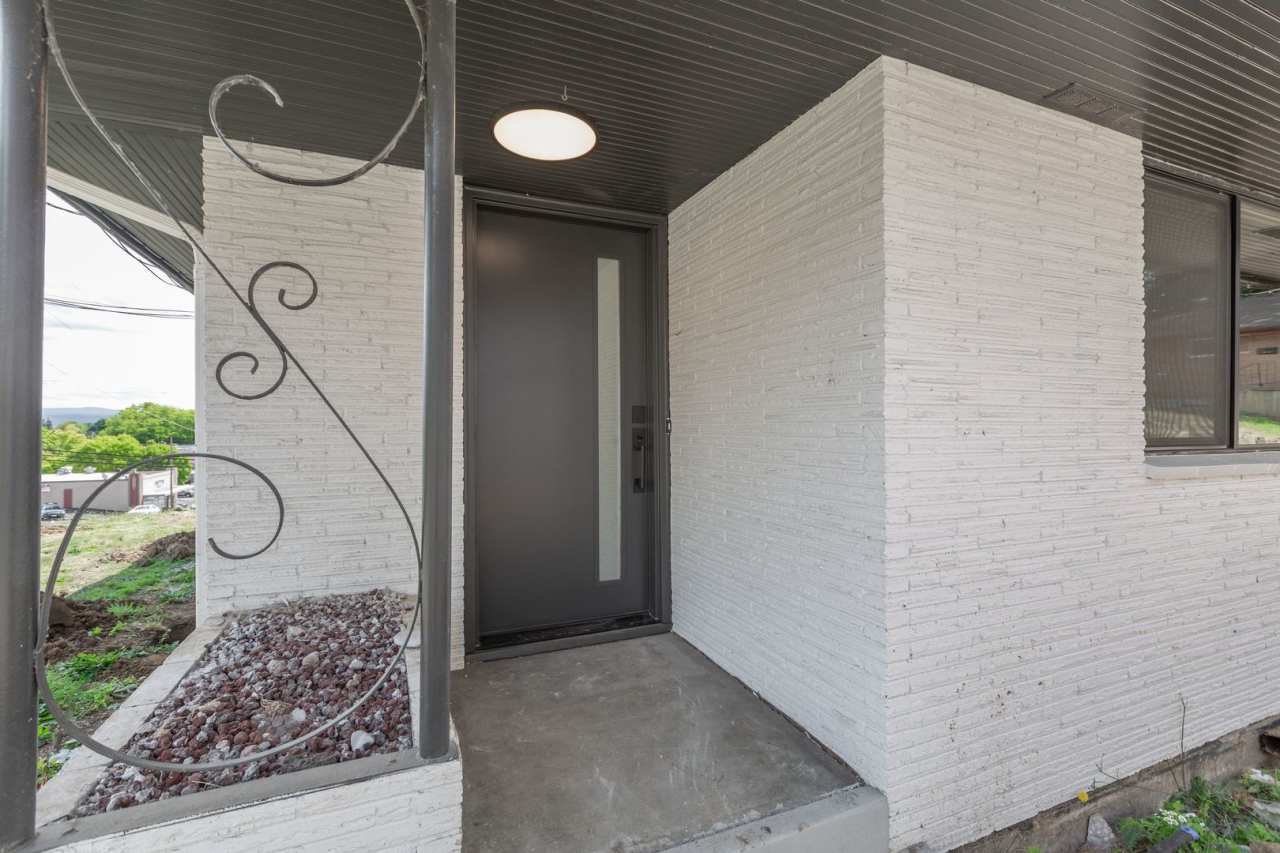 Crowne Pointe Apartment Homes