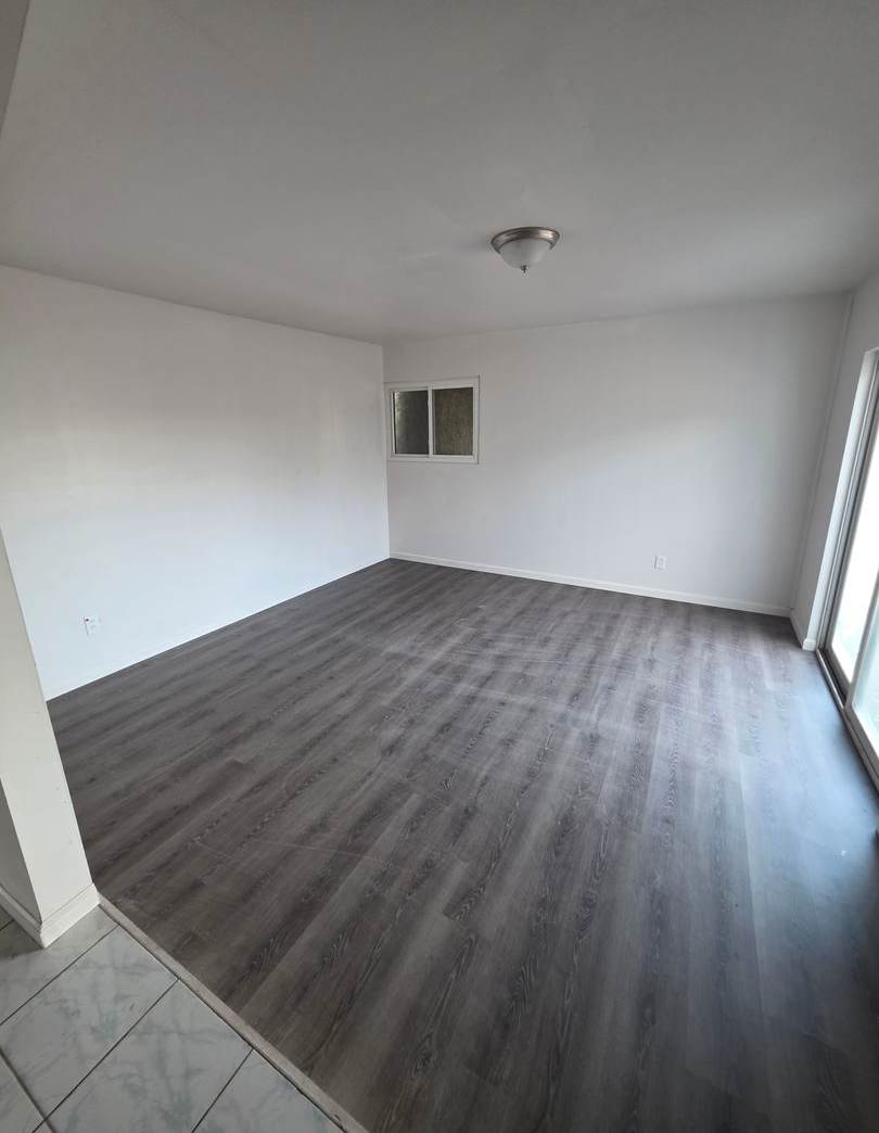 LIMITED TIME**NO APPLICATION FEE**1/2 OFF DEPOSIT**