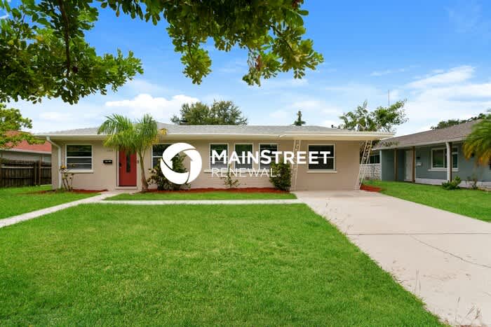 1310 30th Street West