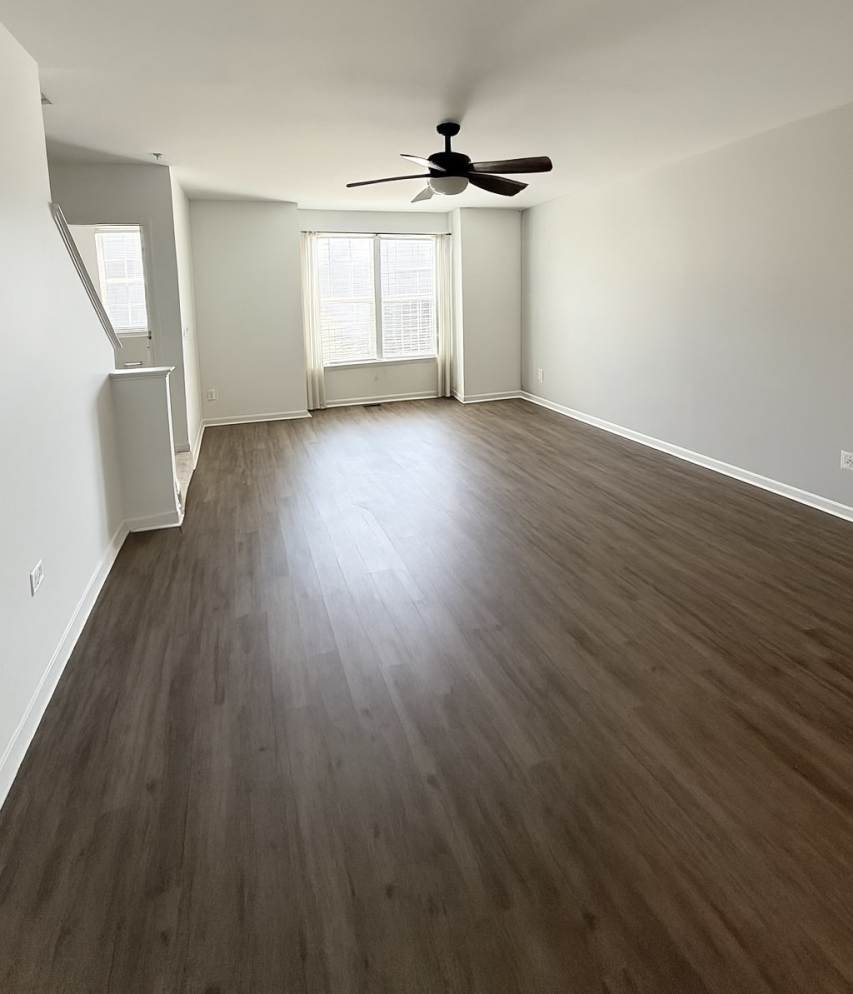 23201 Foxglove Street