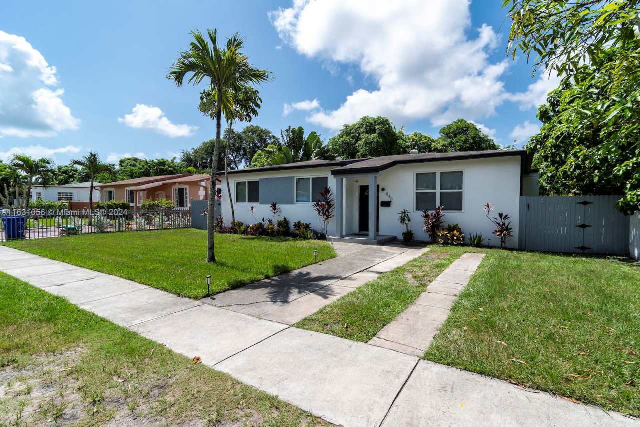 840 Northeast 158th Street