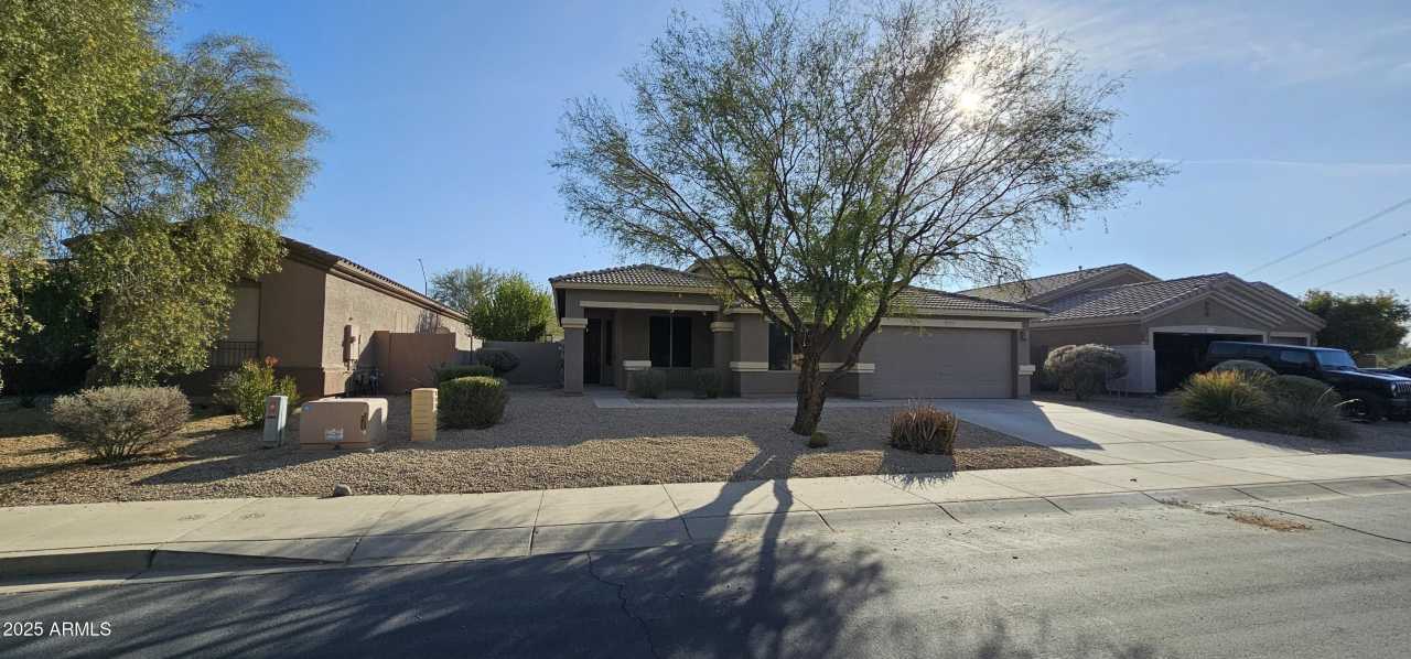 17913 W DESERT VIEW Lane