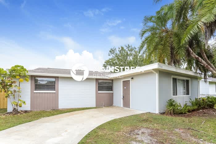 5561 90th Avenue North