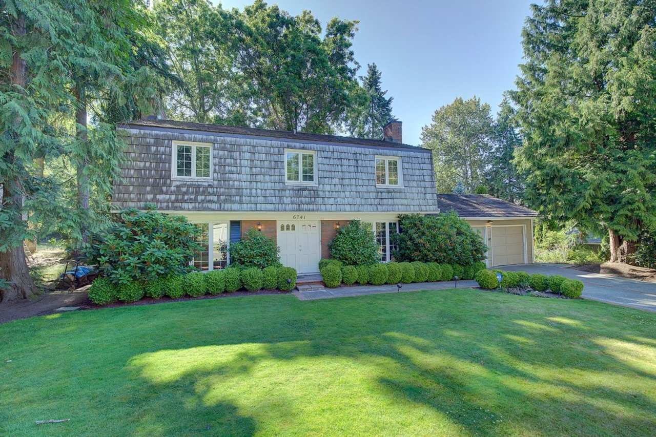 4Bd/2.5Ba Mercer Island House