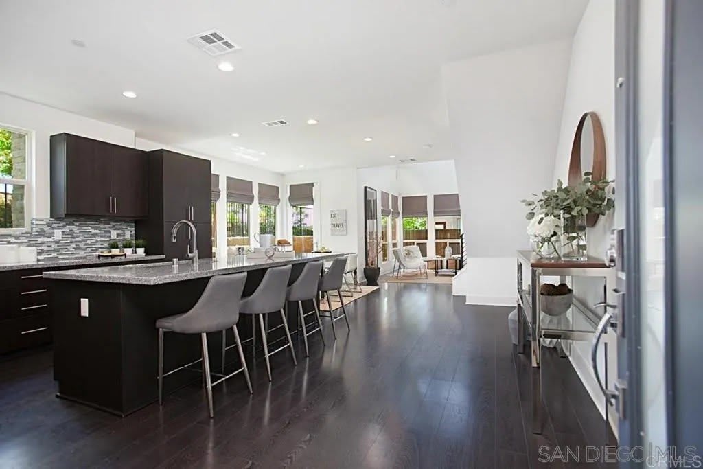 2617 Aperture Circle