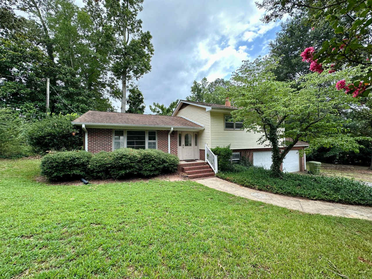 3 Bedroom Home Close To Clemson Campus