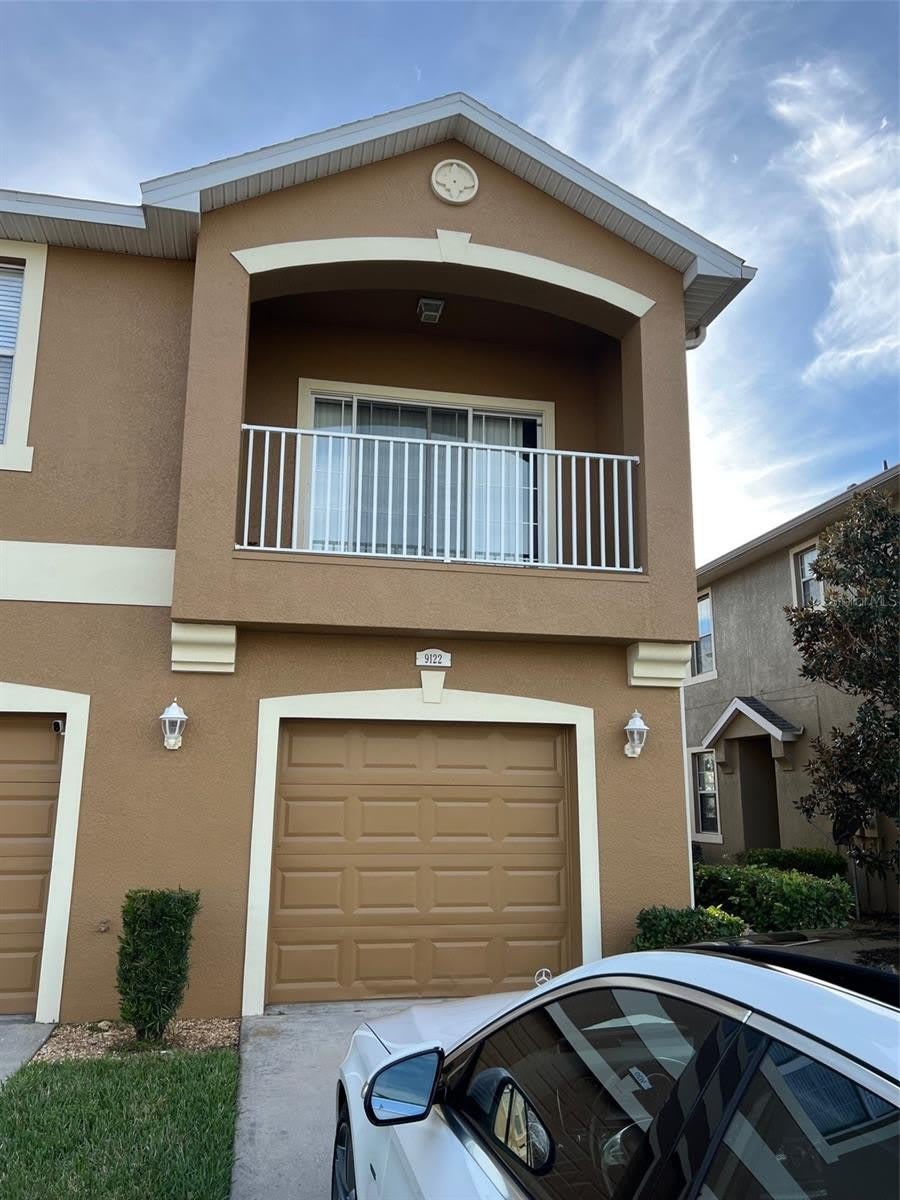 9122 MOONLIT MEADOWS LOOP