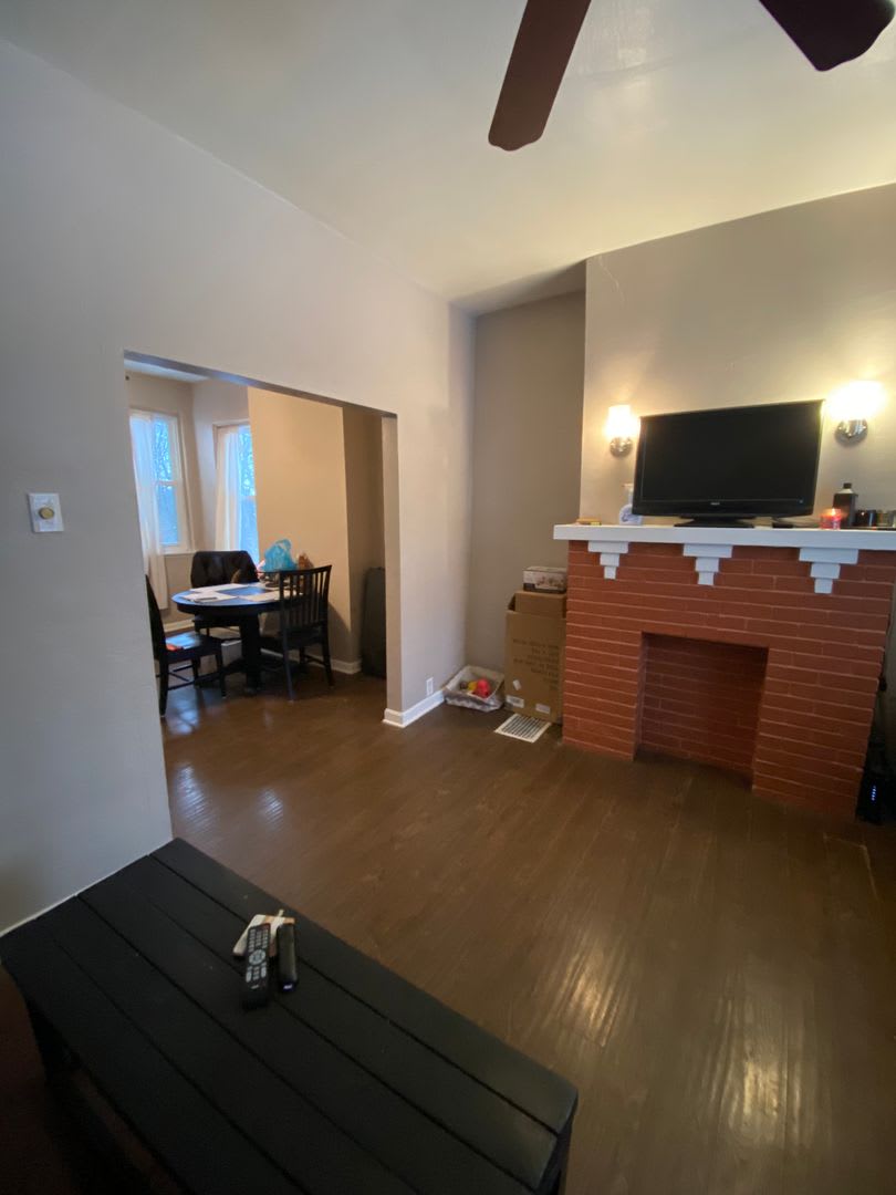 AVAILABLE MAY 2026 - 2.5 Bedroom Home in Mt Washington w/ Fenced In Yard!