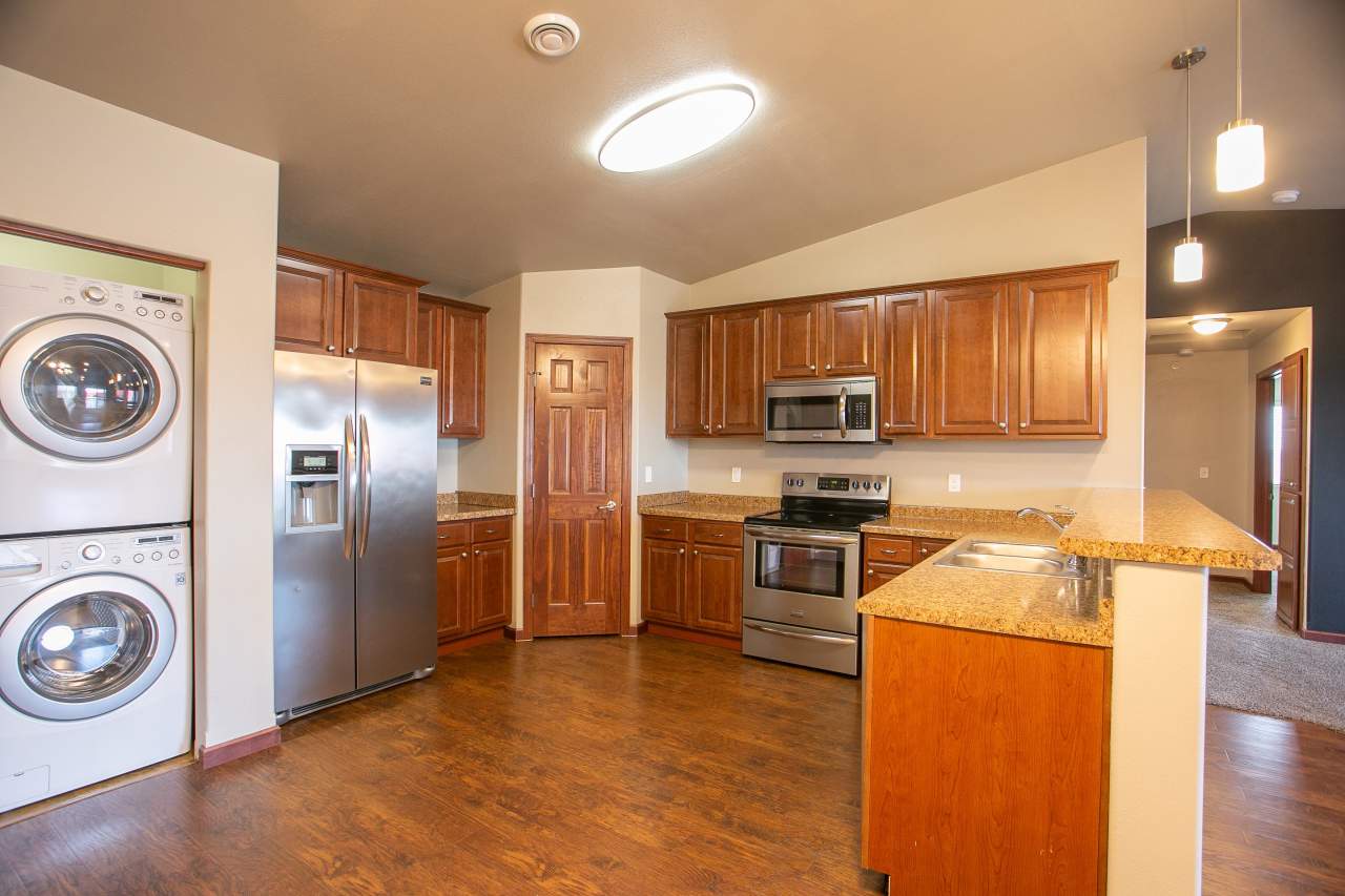 3600 33rd Ave W Unit 4