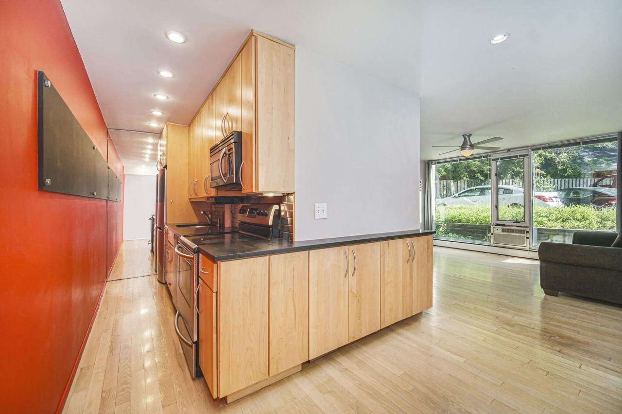 1531 Packard Street unit: #6