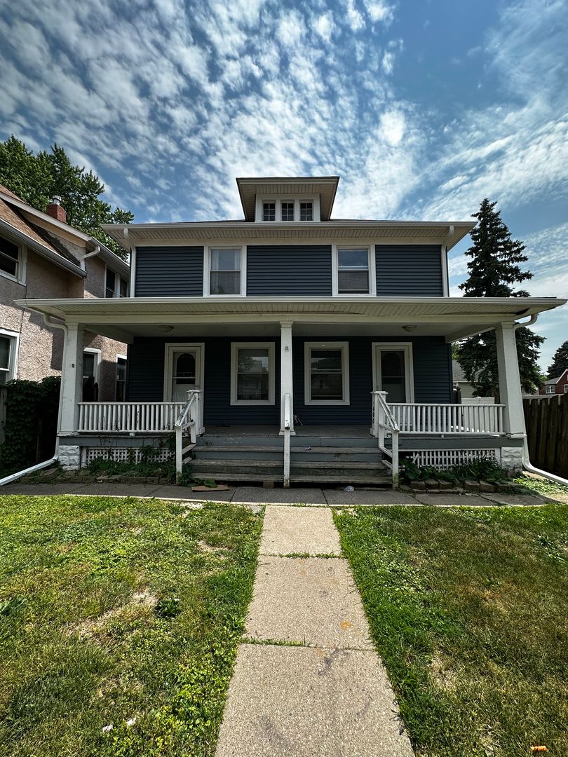 1608-1610 12th Ave Moline, IL