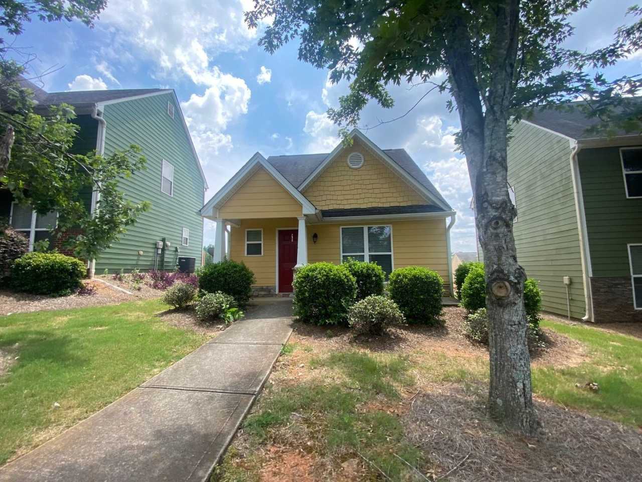 BRIDGEWATER HOME - PRE-LEASING FOR AUGUST 2026!