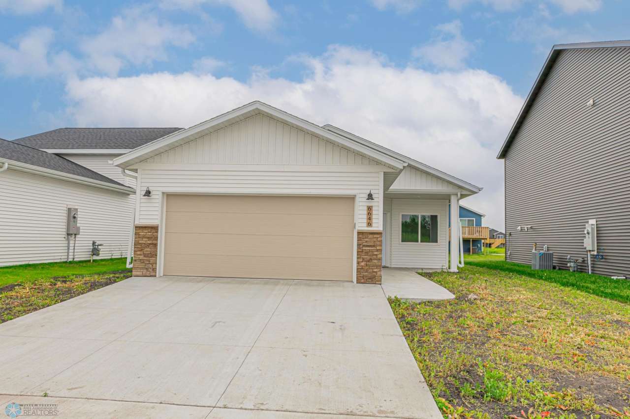 6646 68th Street South