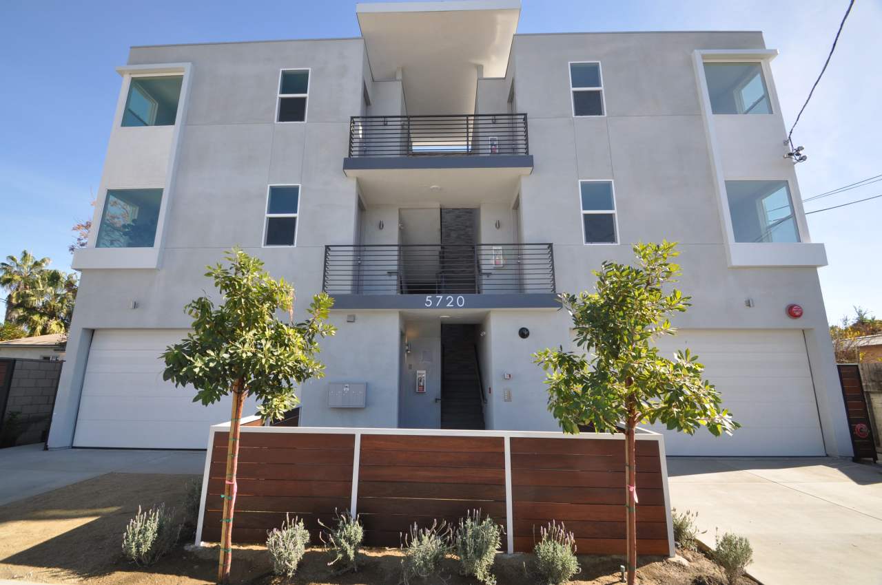 5720 Klump Ave
