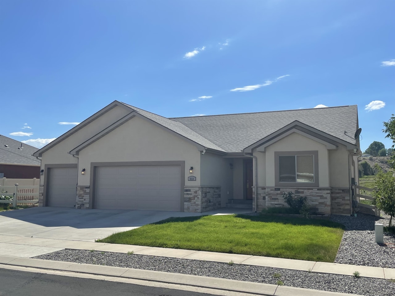 513 Alta Lakes Avenue