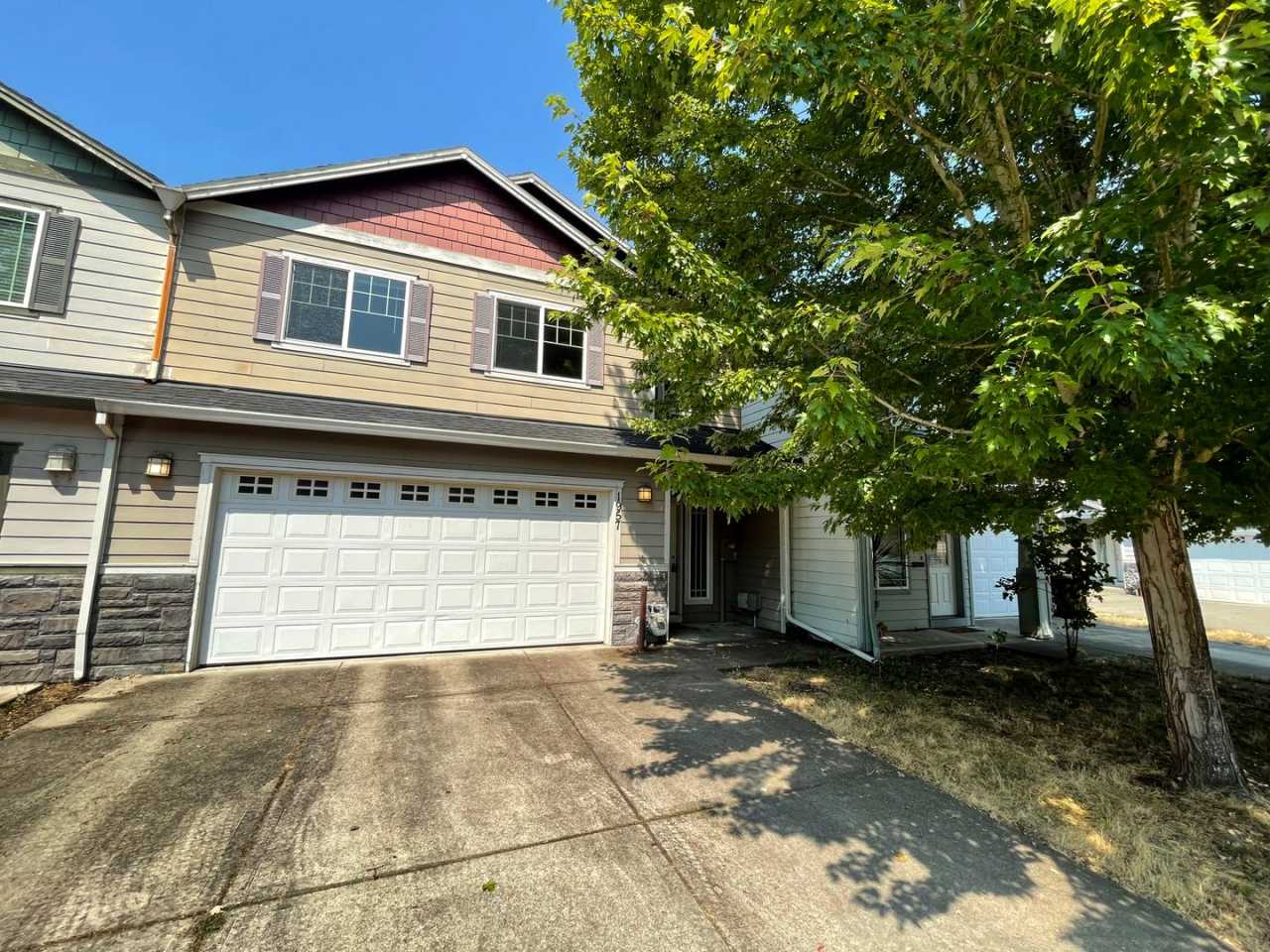 Fantastic Hillsboro Townhome with Attached Garage, Laundry and Private Patio