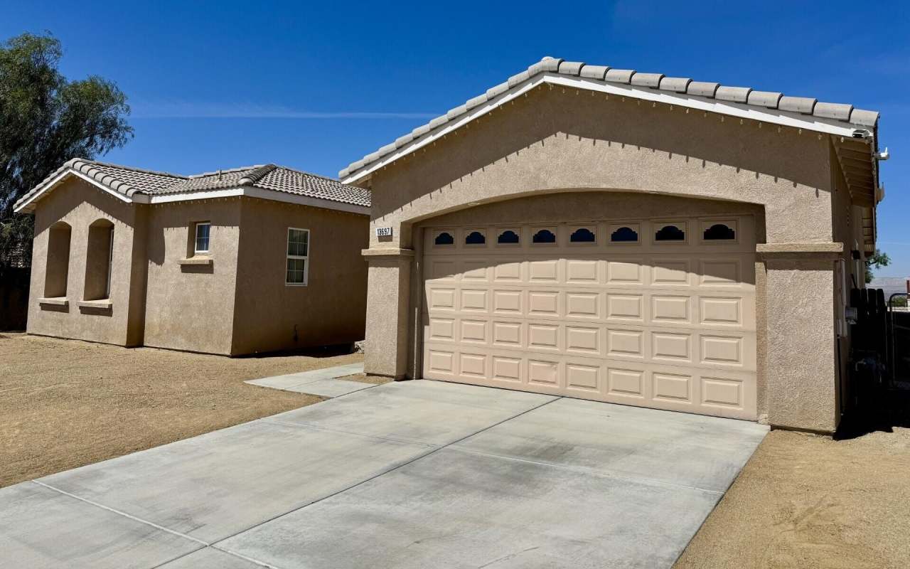 13697 Mountain Top Drive