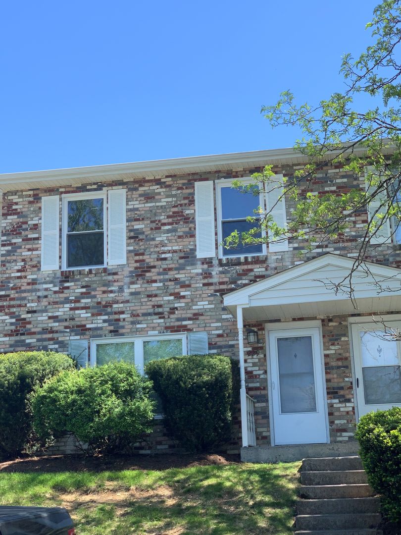 4 Bedroom 2.5 half Bath Townhouse