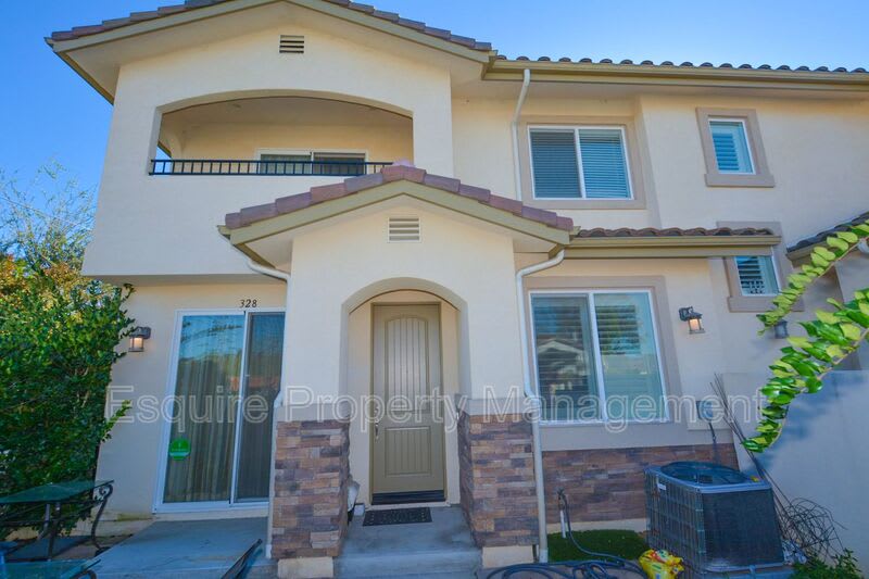 328 NEWBURY VISTA LANE