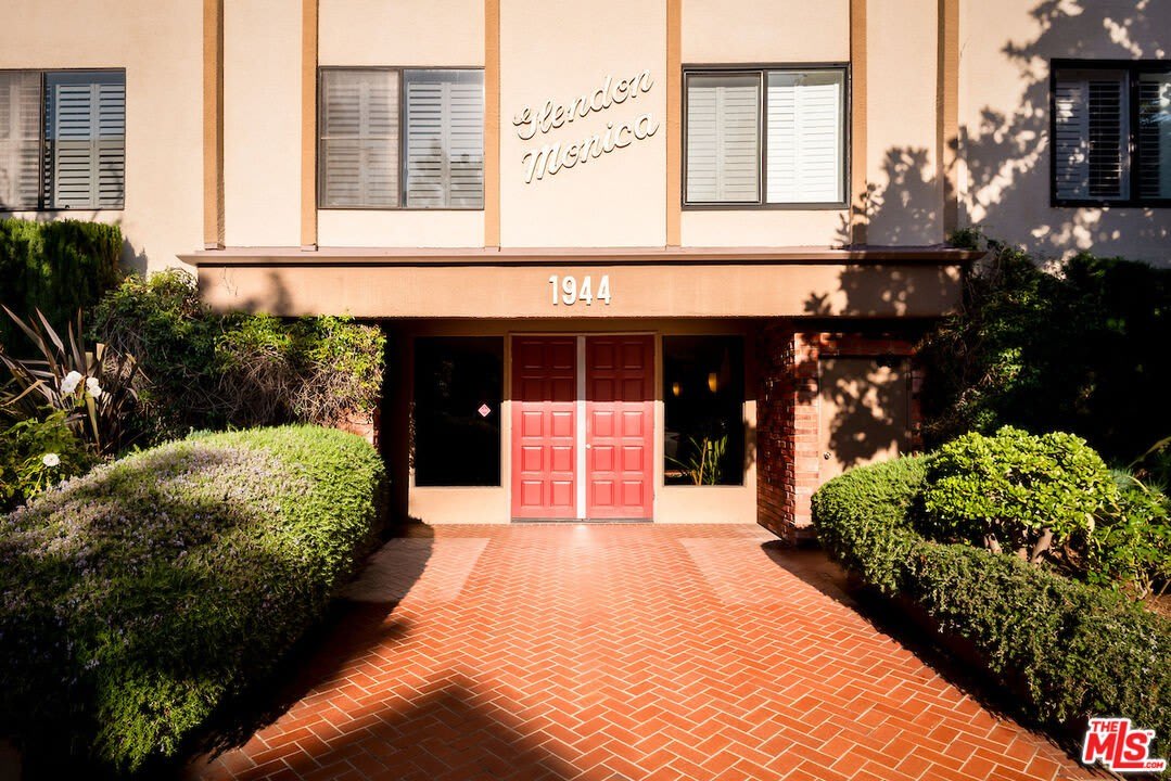 1944 Glendon Ave unit: 309