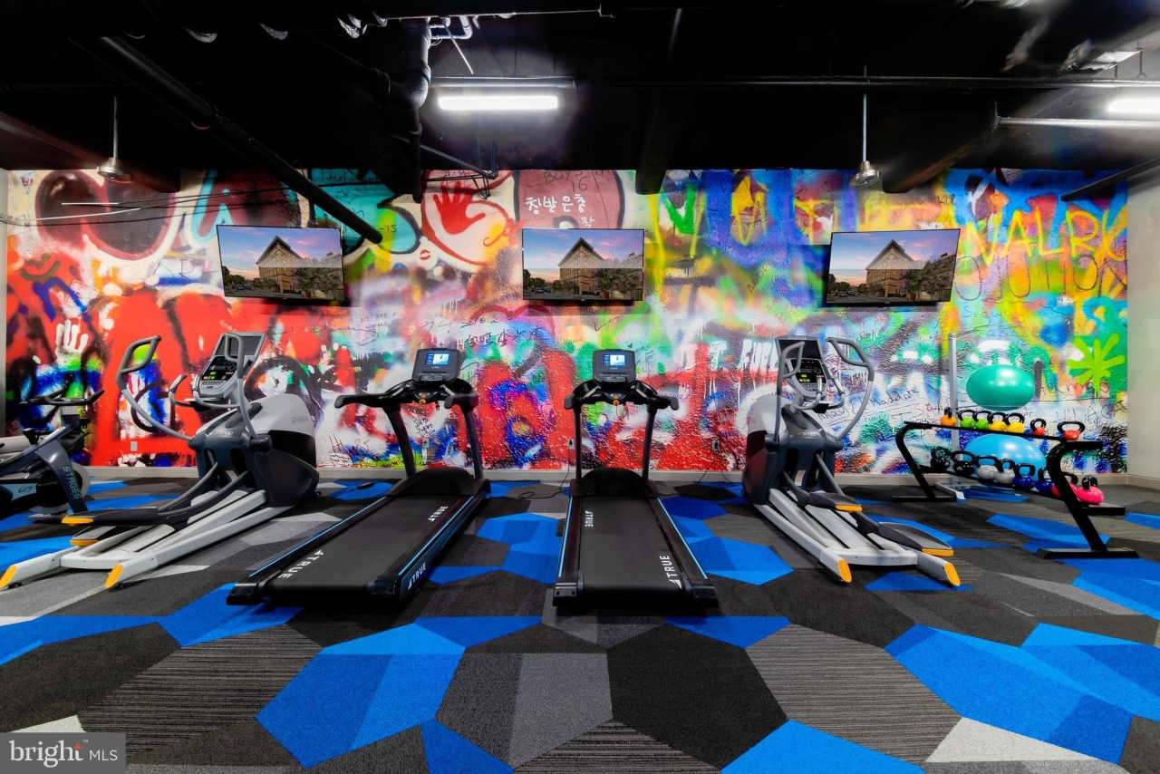 1329-39 LOMBARD Street unit: 501